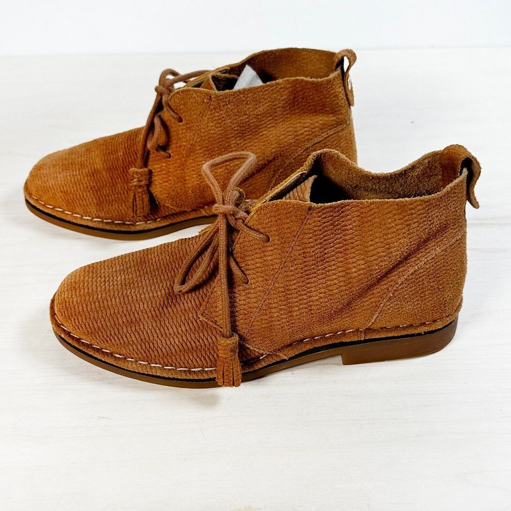 Hush Puppies Women's Cyra Catelyn Boots Chukka Desert Cognac Suede Tassel 7.5